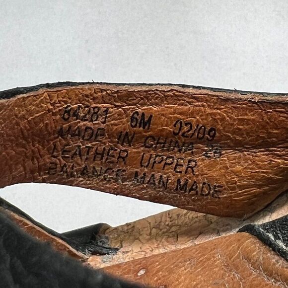 Clarks Artisan Sandals Women's Size 6 Black Leather Strappy Cork Wedge Heels - Picture 12 of 12